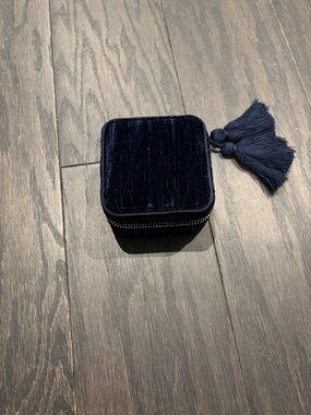 Sézane Navy Velvet Travel Jewelry Case with Tassel